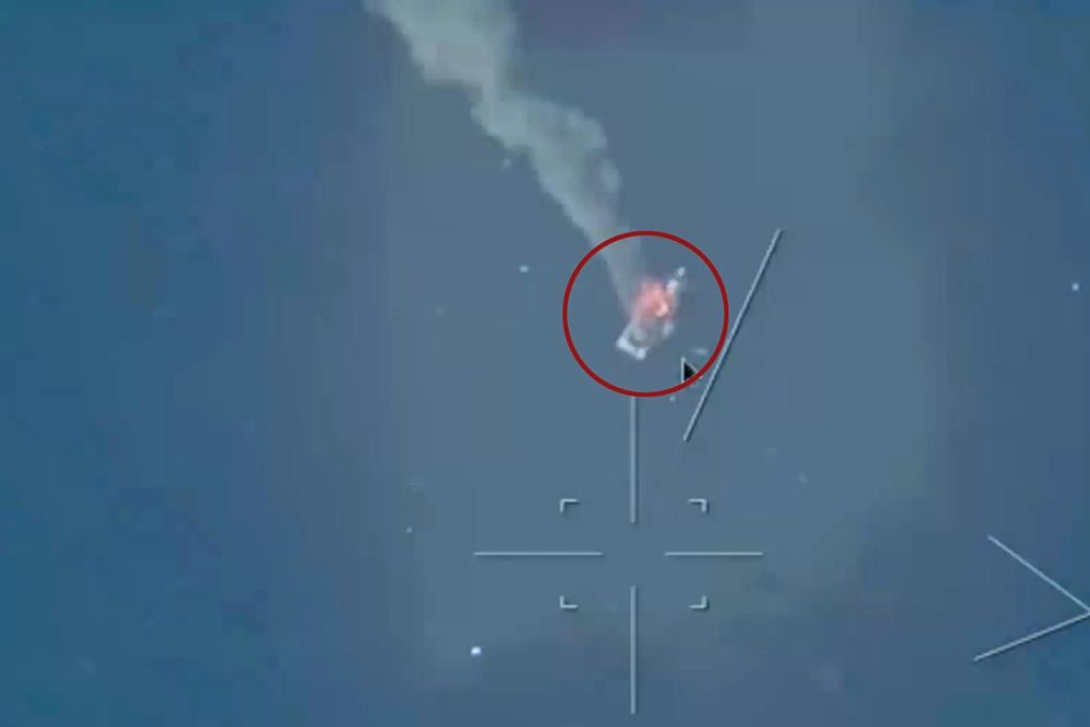 Кадры уничтожения БЭК противника в Черном море