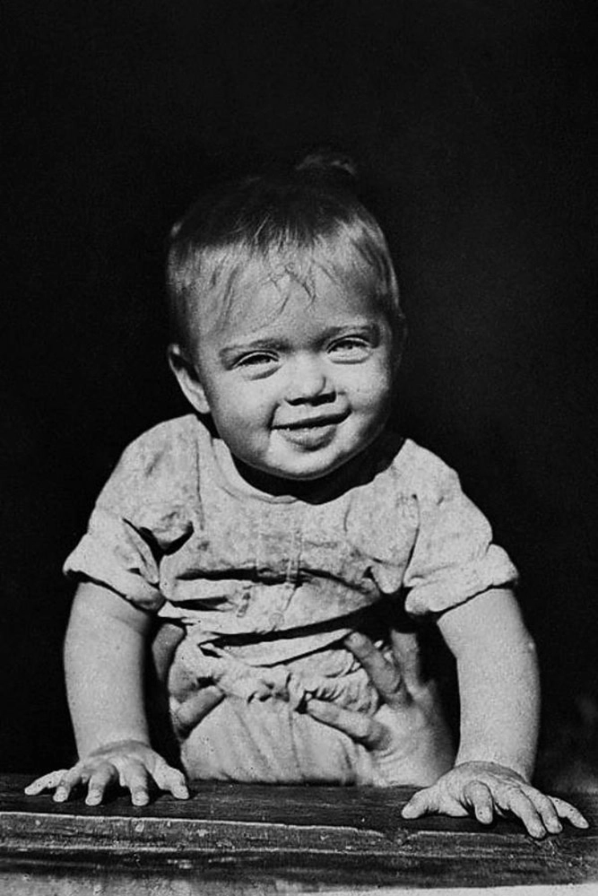 Алиса Фрейндлих в детстве.