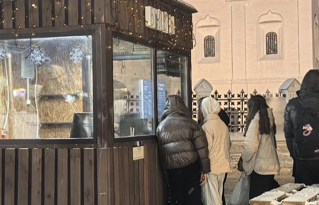 Дождаться билетов смогли все.