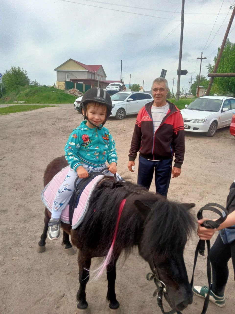 Несмотря на диагноз, Катюша живет полноценной жизнью.