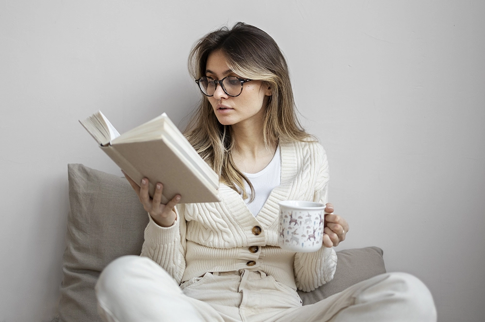 14 декабря можно провести время за книгой.