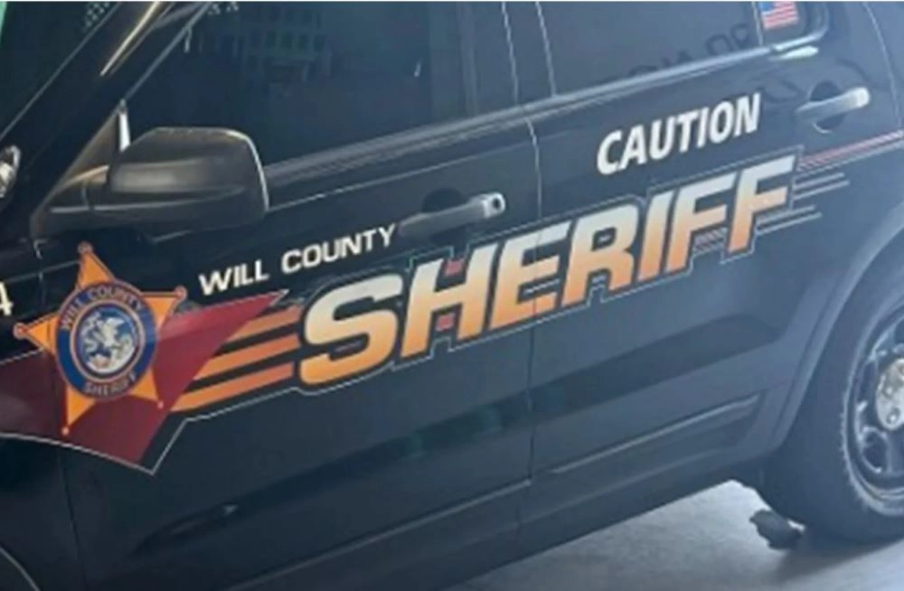 Патрульные обнаружили три безжизненных тела.