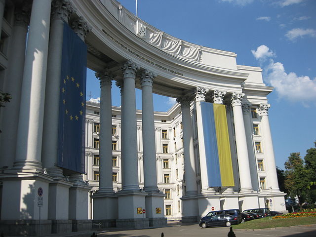 Доминирующие политические силы Украины стремятся попасть в ЕС уже более десяти лет.