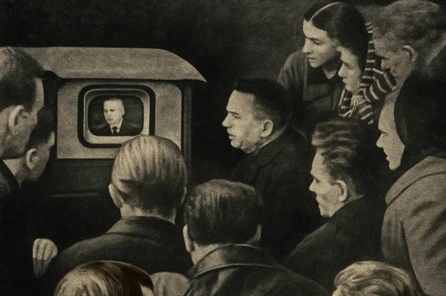 Работники локомотивного депо смотрят трансляцию выступления Н. Хрущева на открытии ХХII съезда партии. 1961 г.