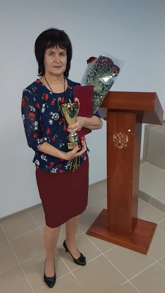Галина Николаевна Чеснокова продолжила дело мужа.