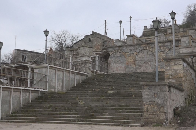 Митридатская лестница.