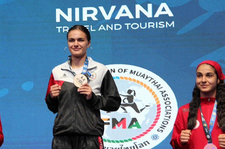 Александра Лытова.