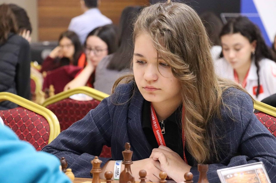 Кристина Завиваева, чемпионка мира среди школьников по быстрым шахматам в Турции. 
