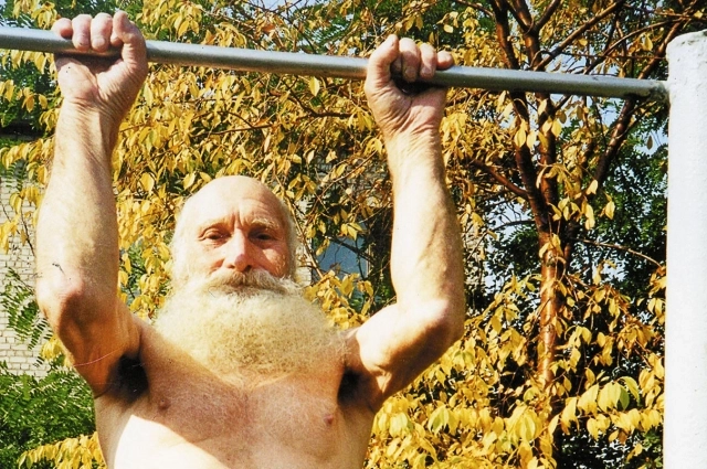 Первый инструктор Юрия Гагарина, Александр Прокопович долгое время жил в Рязани и стал местной легендой - почти до ста лет занимался спортом, участвовал в марафонах.