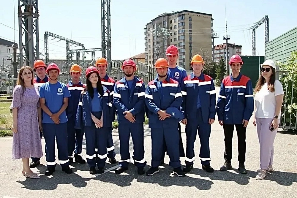 Студенты посетили подстанцию в Черкесске.