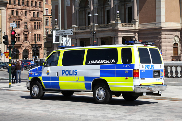 Швеция полиция