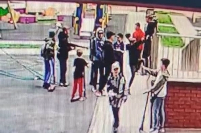 Записи с камер видеонаблюдения.