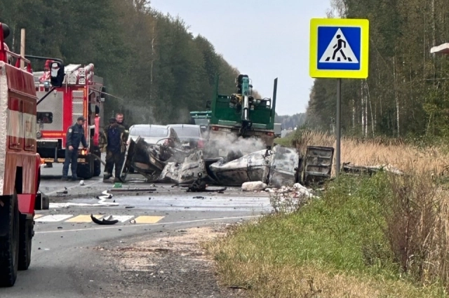 Страшное лобовое столкновение на трассе Р-132 «Золотое кольцо» унесло жизни пяти человек.