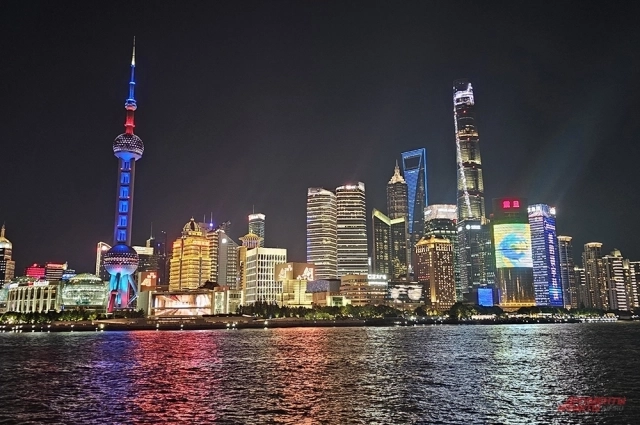 Китай привлекает сочетанием древности и футуризма.