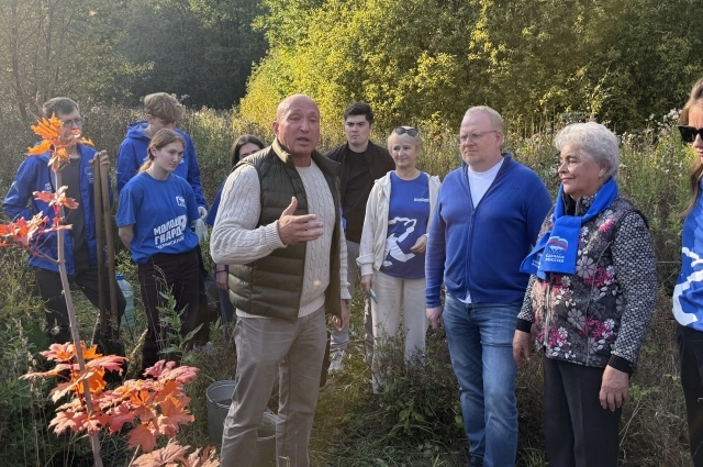 Василий Кузнецов (в центре) подчеркнул важность Дня отца.