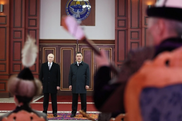 Владимир Путин и Садыр Жапаров.