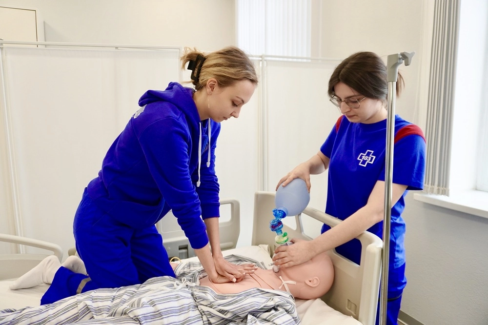 Дарья и Саида.