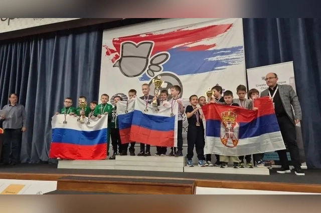 Российские спортсмены завоевали почти весь пьедестал.