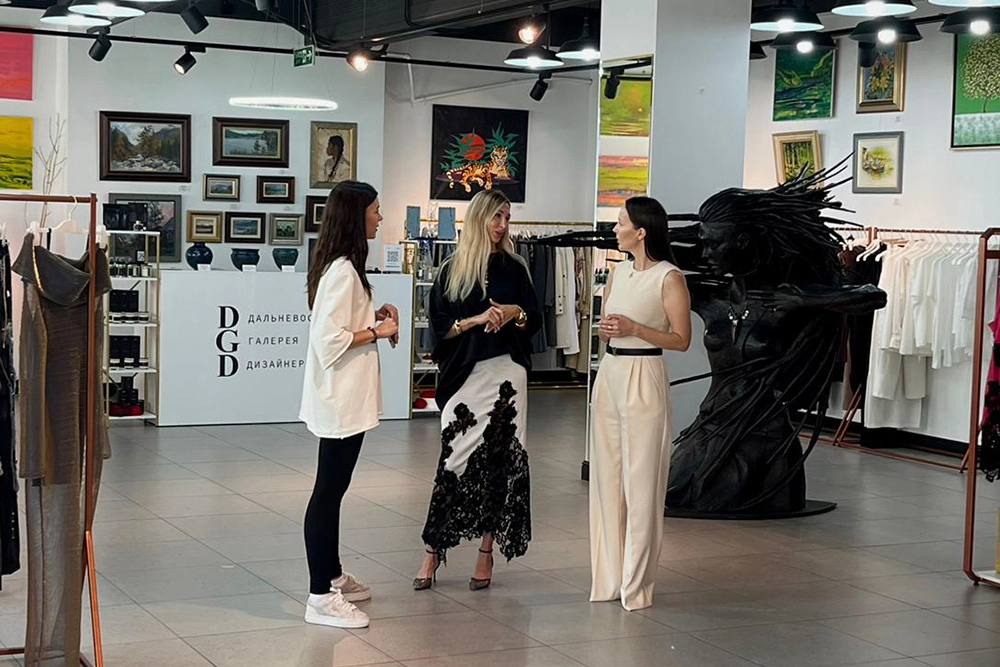 Дальневосточная галерея дизайнеров.