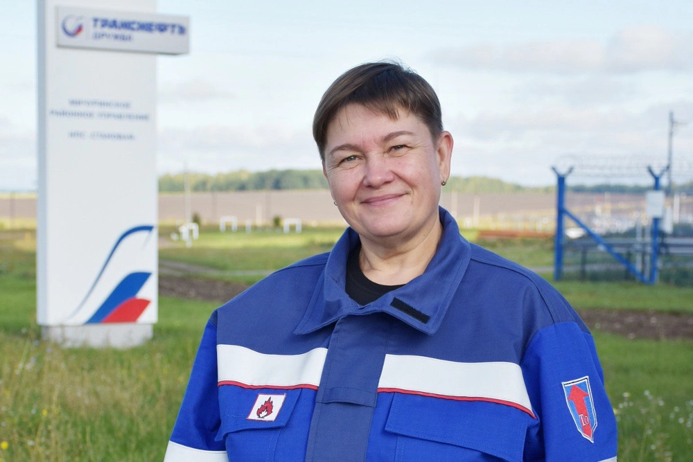 Елена Горбенко 33 года трудится оператором НПС.