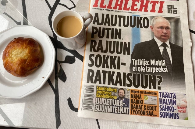 Утро каждого финна начинается с кофе и свежей статьи про ужасную Россию - и так все два года