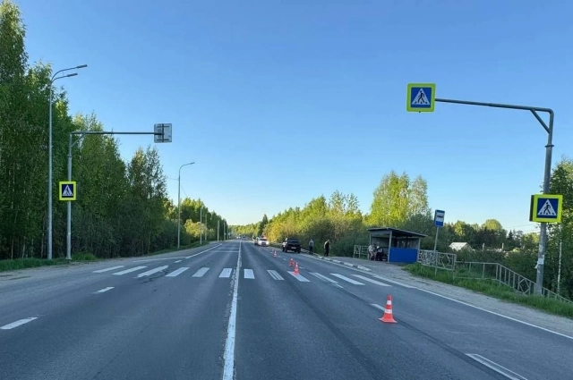 Авария произошла в районе пешеходного перехода.