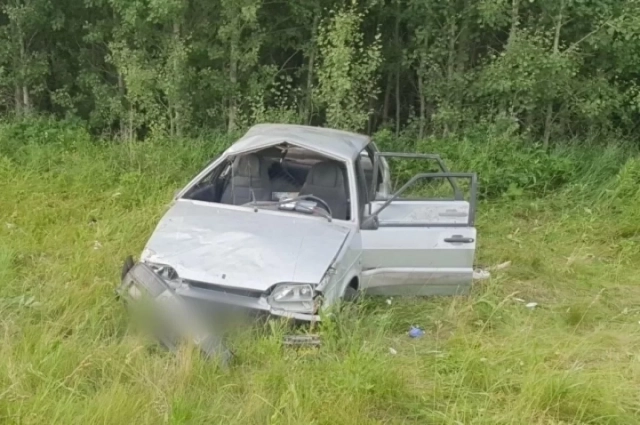 16-летний подросток взял машину отца без спроса.