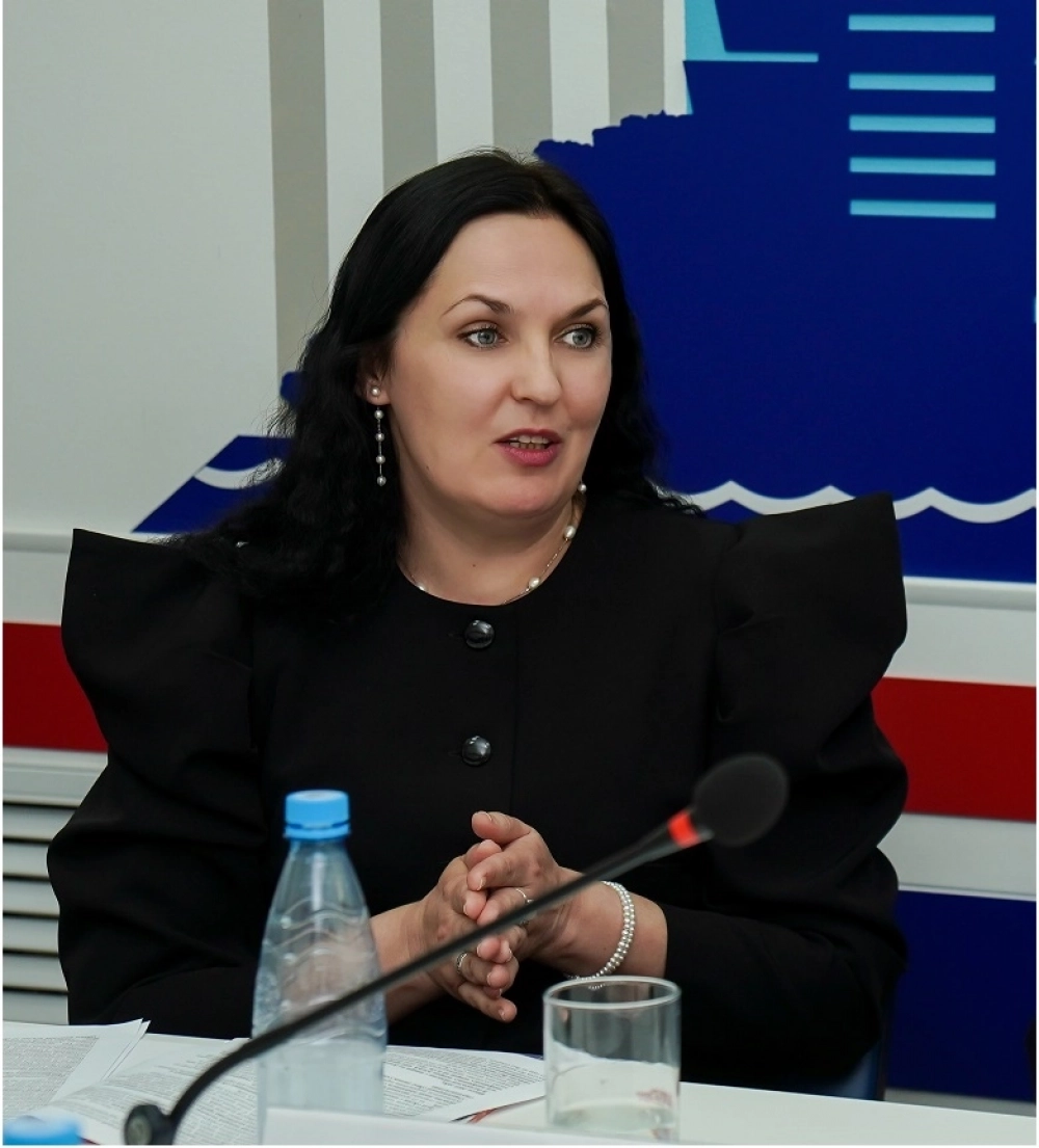 Елена Лозовая.