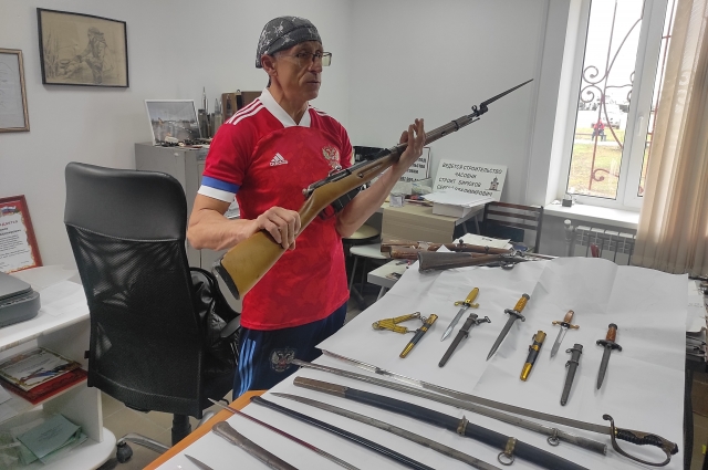 В музее собрана большая коллекция стрелкового оружия.