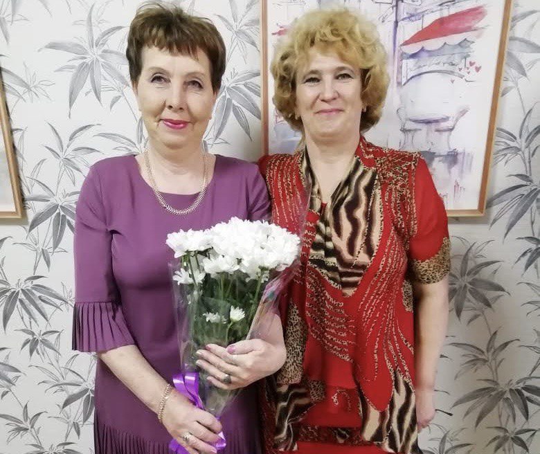 Ольга Варфоломеева (слева)