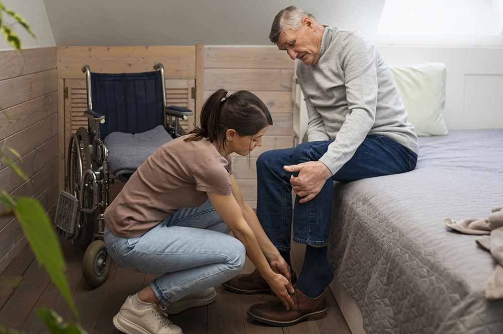 Уход за пожилым человеком