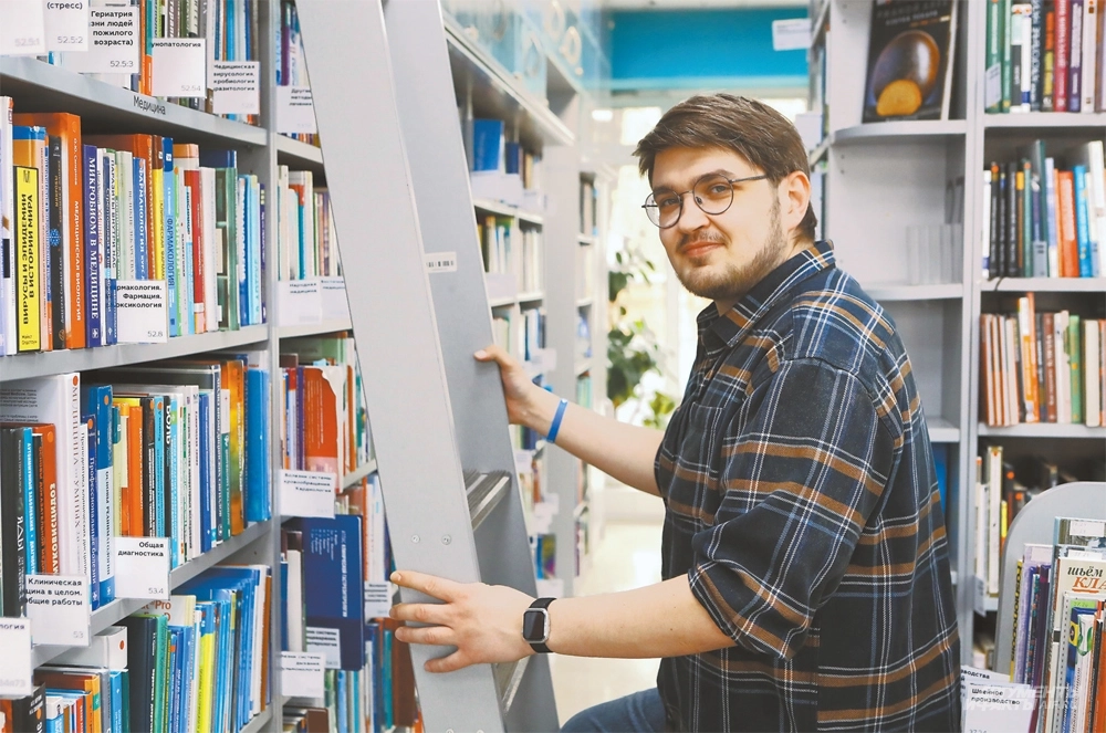 Георгий Снегирёв.