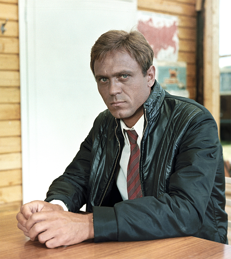 Владимир Меньшов в роли Семена Боброва в фильме «Человек на своем месте». 1973 год.