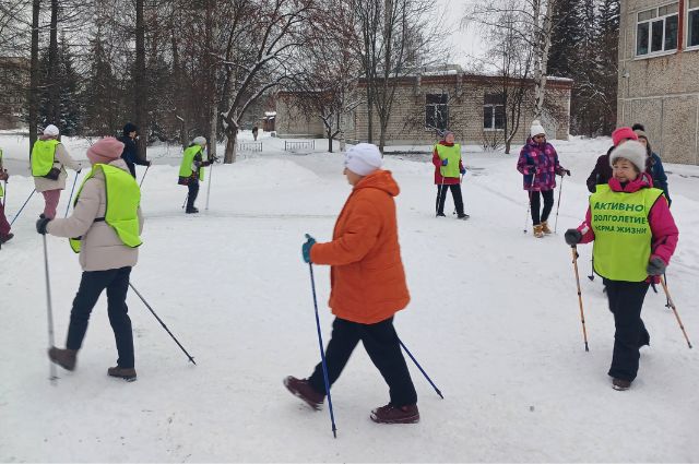 Волонтеры на Урале реализовали проект «Здоровая семья – крепкая Держава» 