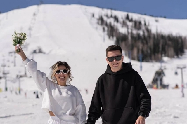 Традиция регистрировать брак на горе в Шерегеше уже стала традиционной.