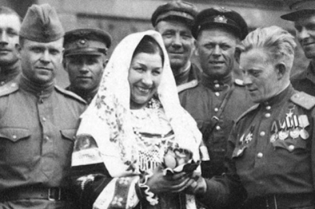 Лидия Русланова.