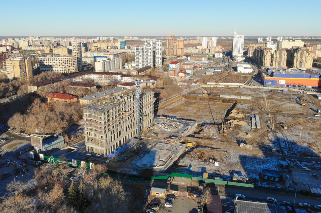 Динамика строительства Авторский квартал «Машаров» - вид на ул. Профсоюзная и Северная со стороны ул. Республики.