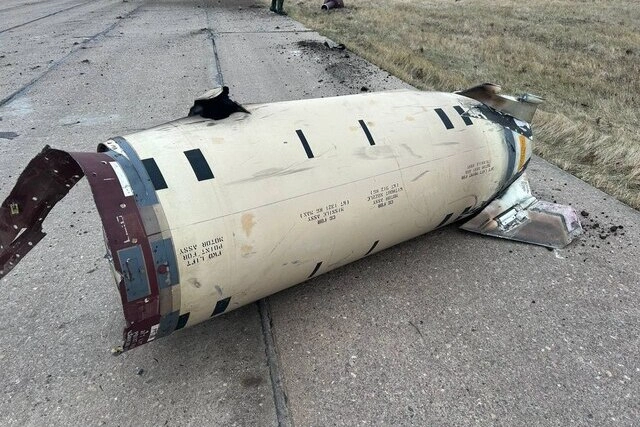 Были уничтожены большие запасы ракет ATACMS.