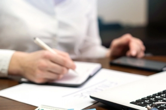 По словам адвокатов, деньги генералу подарил родственник из Германии.