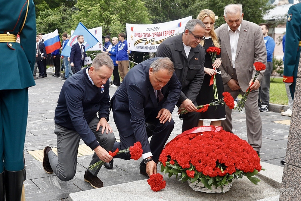 Старт автопробега «Дорогами народных ополченцев»