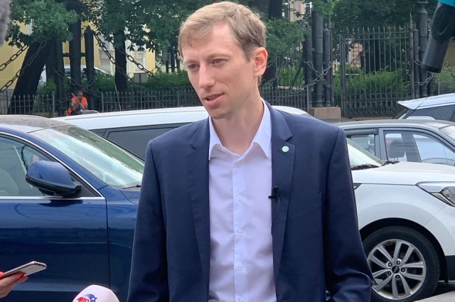 Директор Управления «Безналичные решения» Северо-Западного банка ПАО Сбербанк Сергей Фатеев отмечает, что на оплату парковочного места потребуется не более одной минуты.