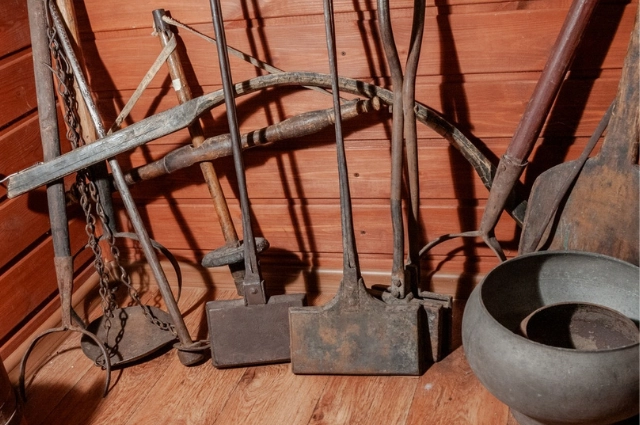 По своему локтю. В Староуткинске вновь сколочена барка сплавщиков