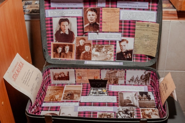 По своему локтю. В Староуткинске вновь сколочена барка сплавщиков