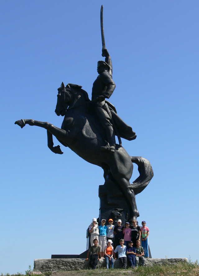 Памятник донскому казачеству