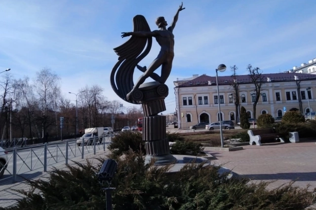 Памятник Рудольфу Нуриеву в Казани.