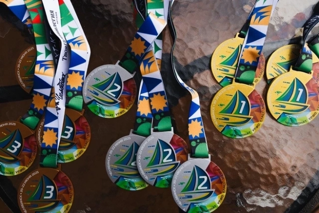 Медали достались экипажам из Челябинска и Екатеринбурга.