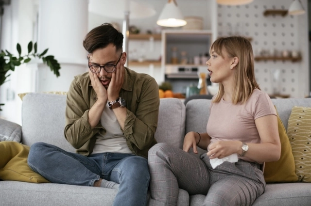 Одна из дочерей открыла страшную тайну своему мужу.