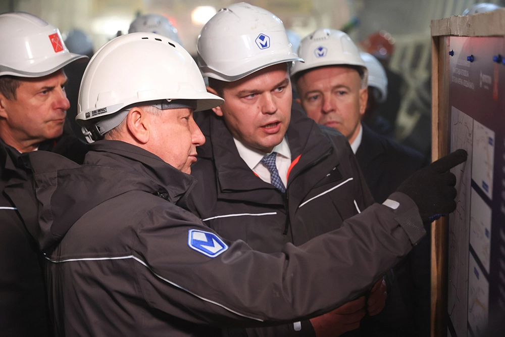 Беглов: встречаем юбилей на подъёме. Метро Петербурга отмечает 70-летие
Беглов: встречаем юбилей на подъёме. Метро Петербурга отмечает 70-летие