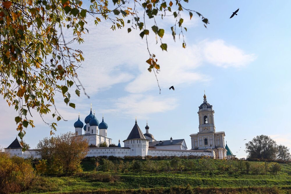 Серпухов. Высоцкий мужской монастырь в городе Серпухов.