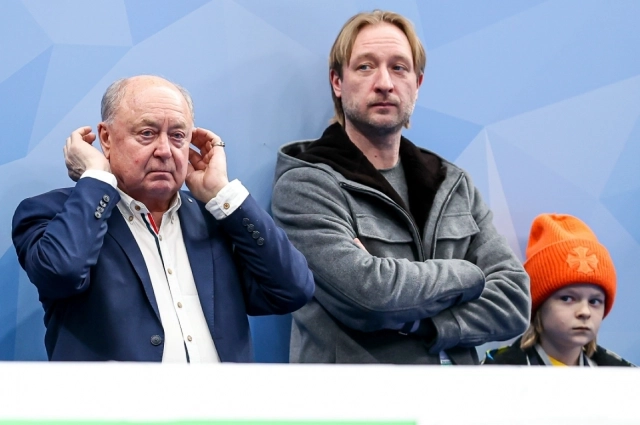 Алексей Мишин и Евгений Плющенко с сыном.